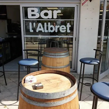 L' Albret Chr Hotel 2*