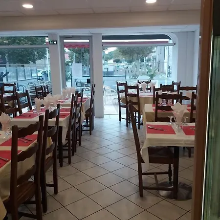 L' Albret Chr 2*