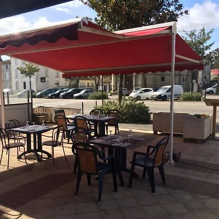 L' Albret Chr Hotel